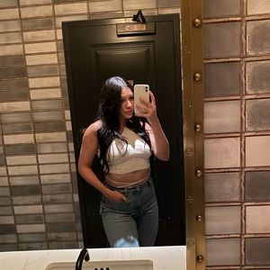 Meet your Posher, Mariela